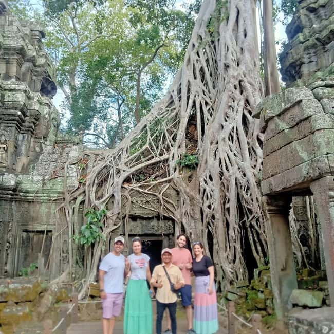 Siem Reap: Angkor Wat Tour with French-Speaking Guide - What to Pack: Sun, Shoes, and Temple Rules