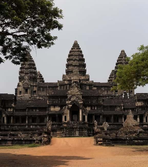 Siem Reap: Angkor Wat Tour with Italian-Speaking Guide - Price and Logistics: What $140 Really Means (and What Costs Extra)