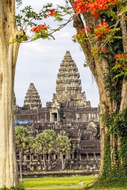 Siem Reap: Angkor Wat Tour with Italian-Speaking Guide - What to Pack (and What to Avoid Wearing)