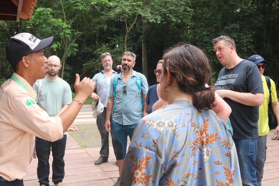 Siem Reap: Angkor Wat with German or English Guided Tour - Who this tour fits best (and who should look elsewhere)