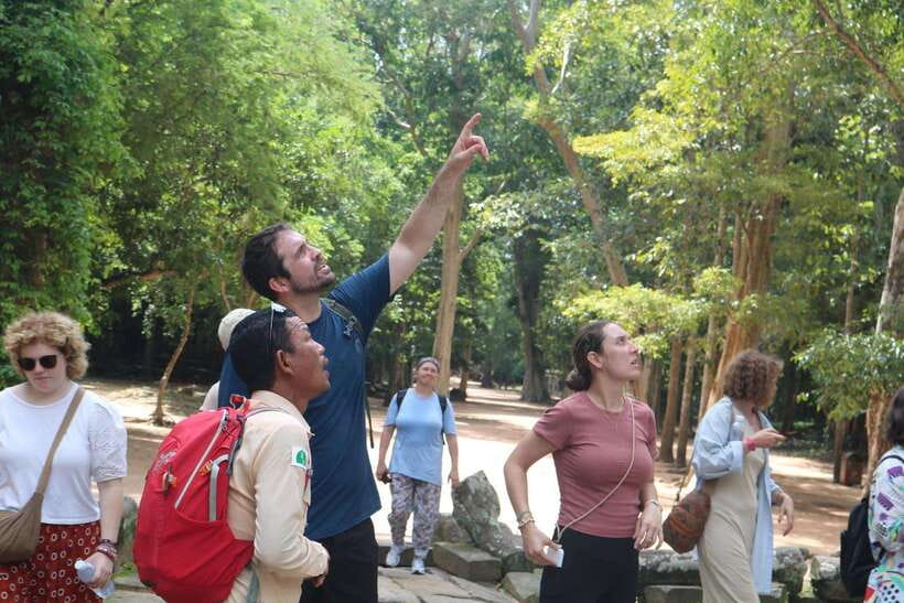 Siem Reap: Angkor Wat with German or English Guided Tour - Angkor Thom: the southern gate and Bayon’s faces up close