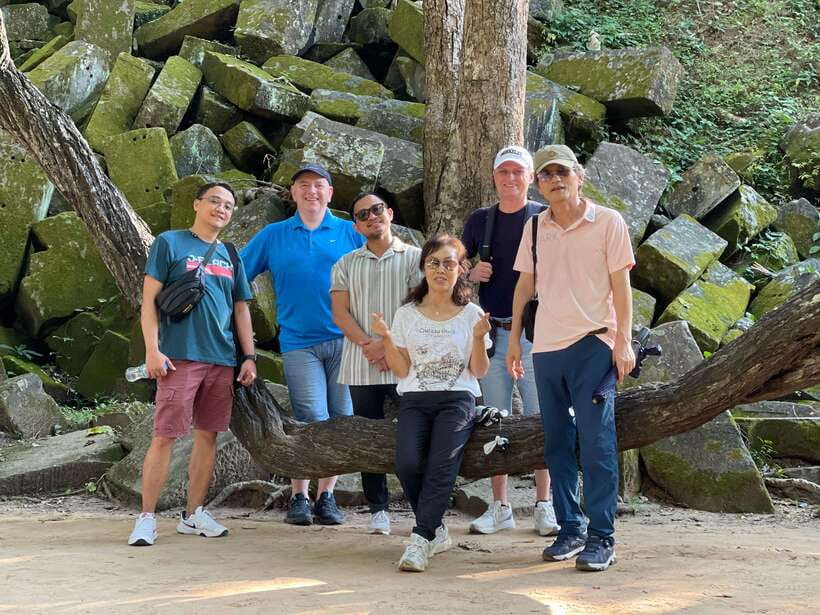 Siem Reap: Beng Mealea, Banteay Srei & Kulen Waterfall Trip - Banteay Srei Pink Sandstone: Smaller, Detail-Rich, Often Calmer