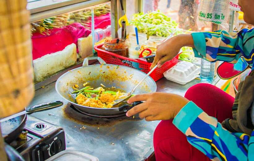Siem Reap: Cambodia local street foods and local guide - Tips to get the most from the night market stops