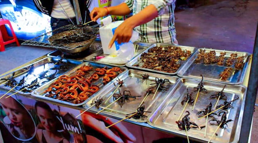 Siem Reap: Cambodia local street foods and local guide - The practical rhythm: 8 hours, small group, and tuk-tuk pace