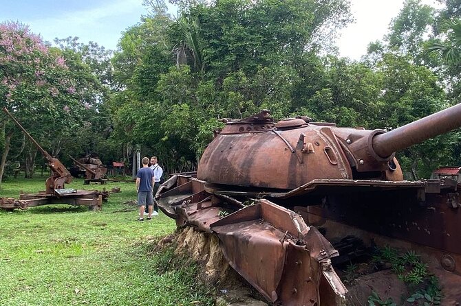 Siem Reap City Tour with War Museum and Killing Field - Getting there: hotel pickup, bottled water, and a tight 5-hour plan