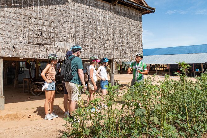 Siem Reap Countryside Bike Tour / E-Bike or Tuk Tuk - The guide experience: English explanations and a safety-first pace