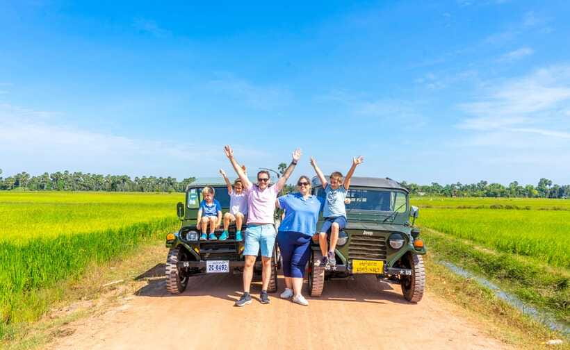 Siem Reap: Countryside Jeep Tour / SUV Car Available - Dirt roads, rice paddies, and villages that keep moving