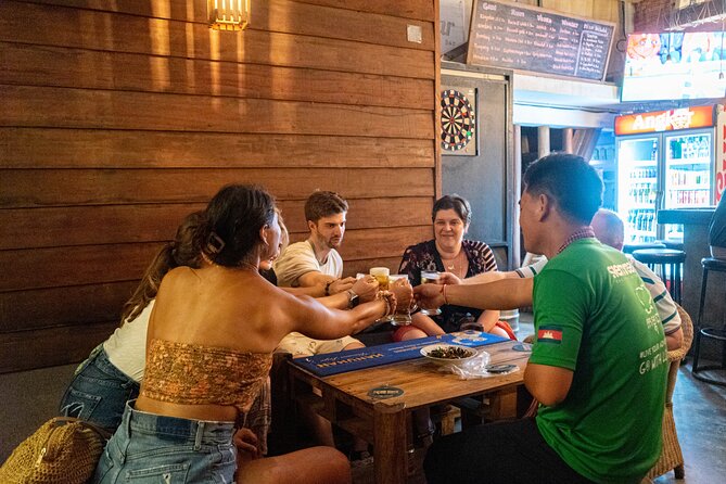 Siem Reap Evening Food Tour - Inclusive 5 stops Local Tastings - Stop 2: Made in Cambodia Market before you go full snack mode