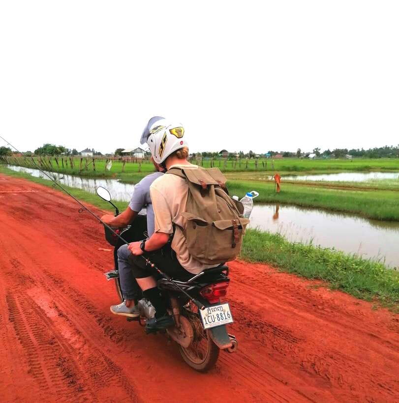 Siem Reap: Fishing in the rice fields, in the villages of Siem Reap - Fishing where the water changes: rice fields and snakehead rules