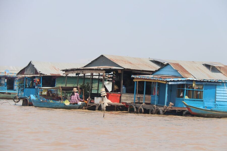 Siem Reap: Floating Village Tour - Floating schools, markets, and daily life on the water