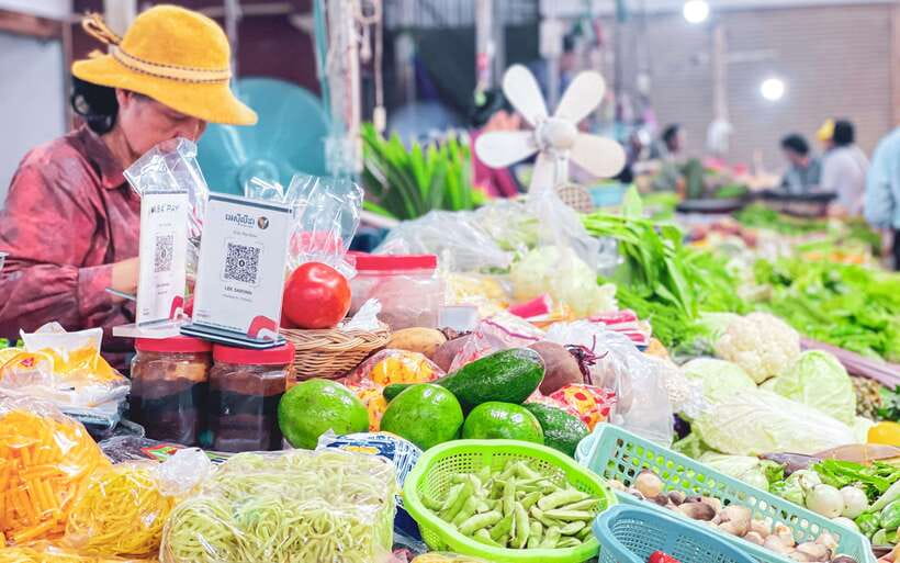 Siem Reap: FREE Market & Local Temple Tour - Finding the Start Point: Steel Bridge Market on West Riverside Street