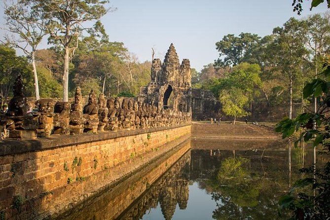 Siem Reap Full Day Angkor Wat Tour Small Group - Stop 3: Ta Prohm and the tree-root spectacle