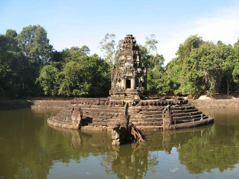Siem Reap: Grand Circle Temples Tour With Private Tuk-Tuk - Key highlights at a glance