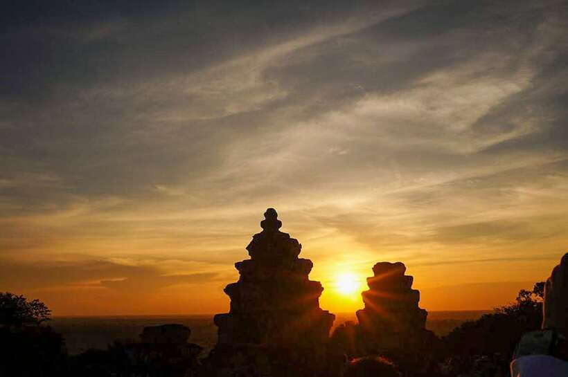 Siem Reap: Grand circle tour Sun set on bakeang hill & Guide - East Mebon: ancestors, early construction, and reservoir echoes