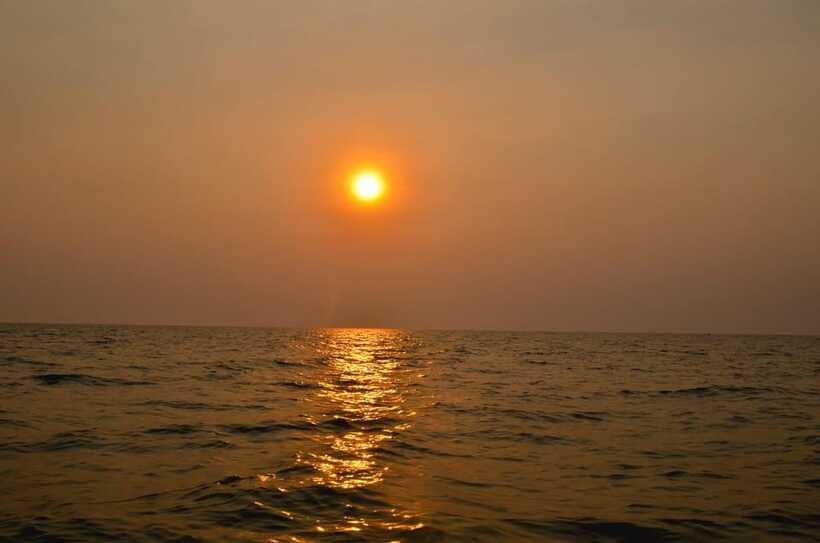 Siem Reap: Half-Day Kampong Phluk with Sunset, Boat & Guide - FAQ