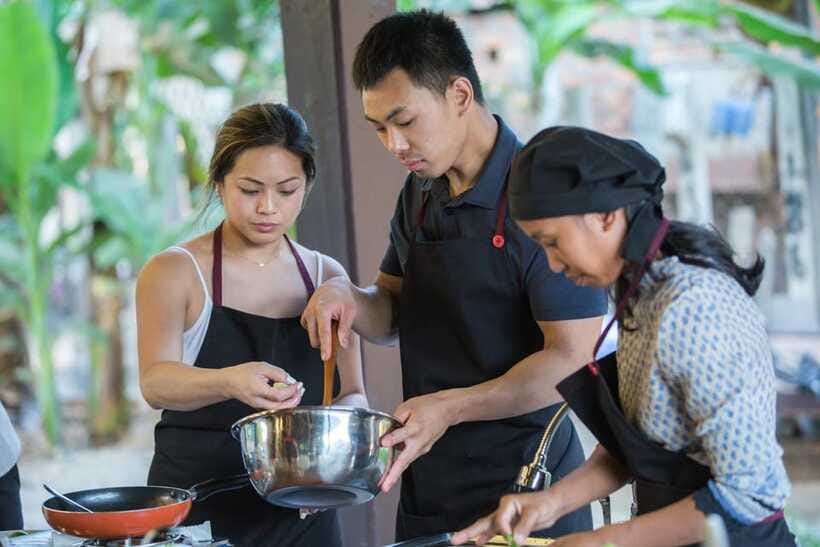 Siem Reap: Khmer Cooking Class at a Local's Home - The 4-course meal: how lunch turns into your real food souvenir