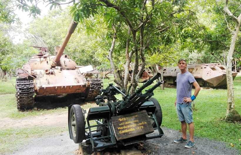 Siem Reap: Khmer Rogue, War museum &landmine museum Day Tour - The mid-morning transfers: a breather that keeps the pace sane
