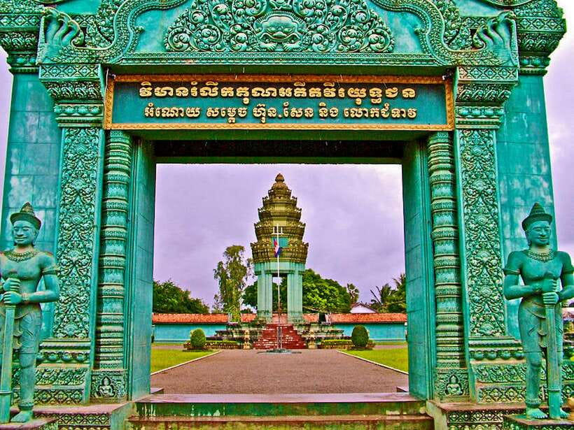 Siem Reap: Khmer Rogue, War museum &landmine museum Day Tour - Pickup and the day’s route from Krong Siem Reap