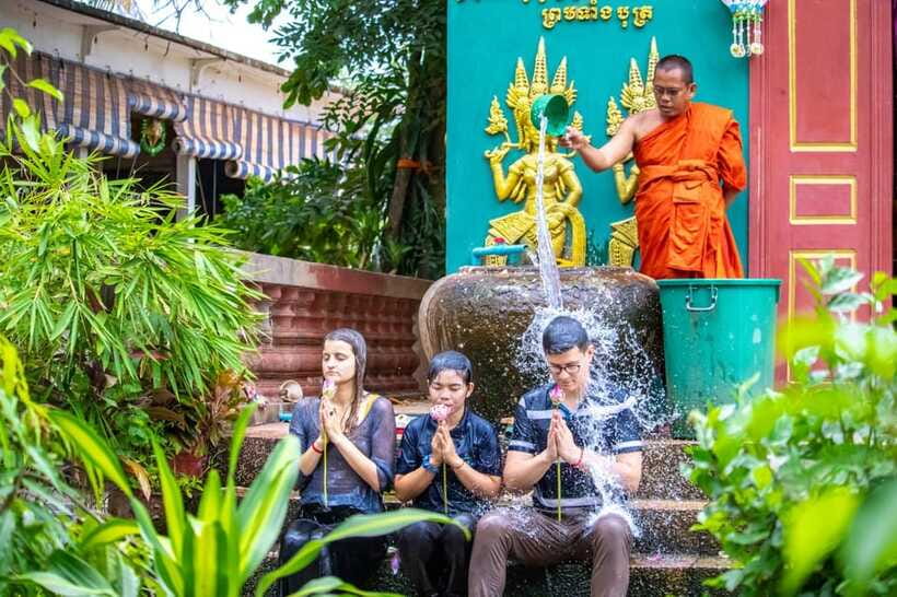 Siem Reap: Khmer Water Blessing by Monk and Lotus Farm Visit - A Khmer water blessing is more than a temple stop