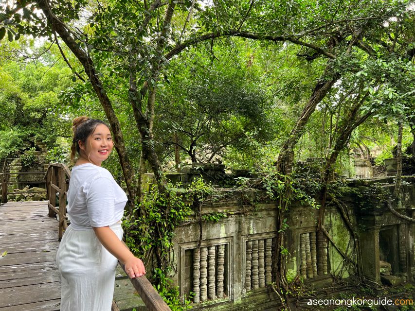 Siem Reap: Koh Ker, Beng Mealea, & Banteay Srei Join-in Tour - Lunch, snacks, and the heat-management kit