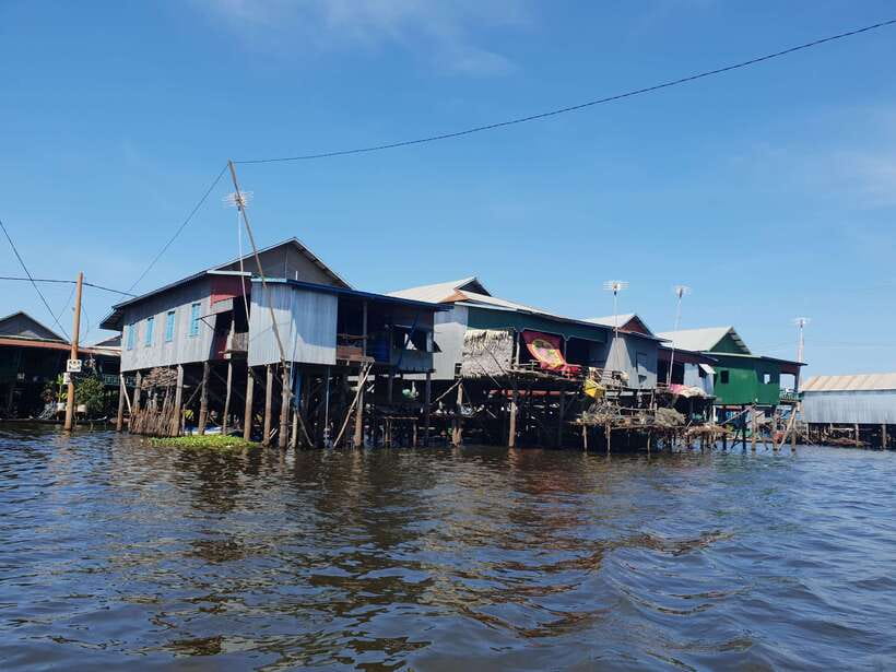 Siem Reap: Kompong Khleang Floating Village Guided Tour - The market and food stops: what to watch for