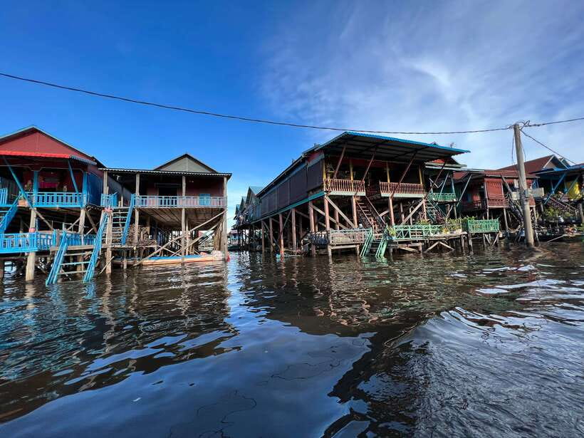 Siem Reap: Kulen Mountain, Beng Mealea and Tonle Sap Tour - Air-conditioned transport, cold water, and why it matters