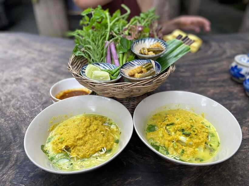 Siem Reap: Morning Food Tour, Market Walking & Street Art - Wat Bo Street sweets: palm cream cake and the logic of Khmer desserts