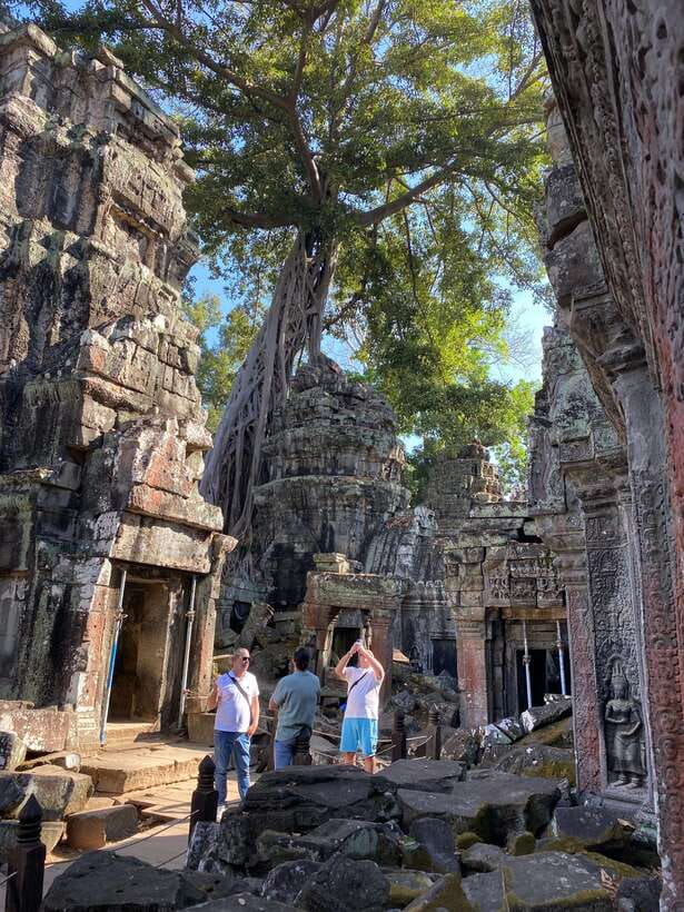 Siem Reap: Personalized Angkor Wat Sunrise/Set by TukTuk/Car - Angkor Thom Highlights: From Victory Gate to Bayon Faces