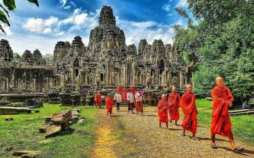 Siem Reap: Personalized Angkor Wat Sunrise/Set by TukTuk/Car - Getting There the Practical Way: Tuk-Tuk Hops and Route Sense