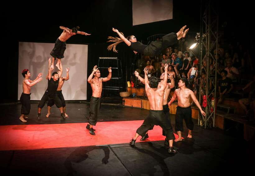 Siem Reap: Phare Circus Ticket with Tuk Tuk Transfer - Who should book this Phare Circus ticket with tuk tuk transfer?