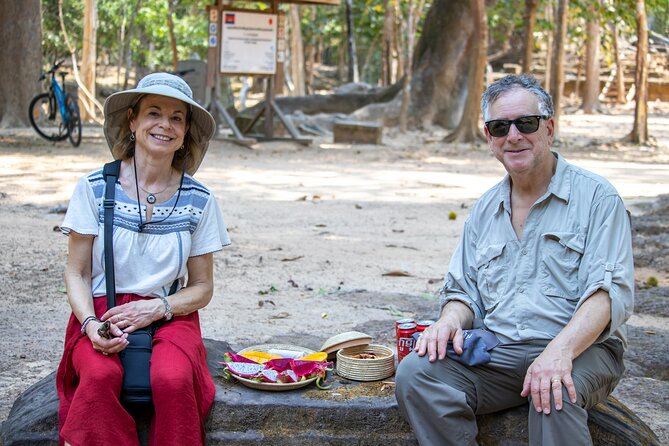 Siem Reap: Private Angkor Wat Sunrise & Tour Around Angkor Park - Breakfast at Srah Srang: a view break, not just a meal