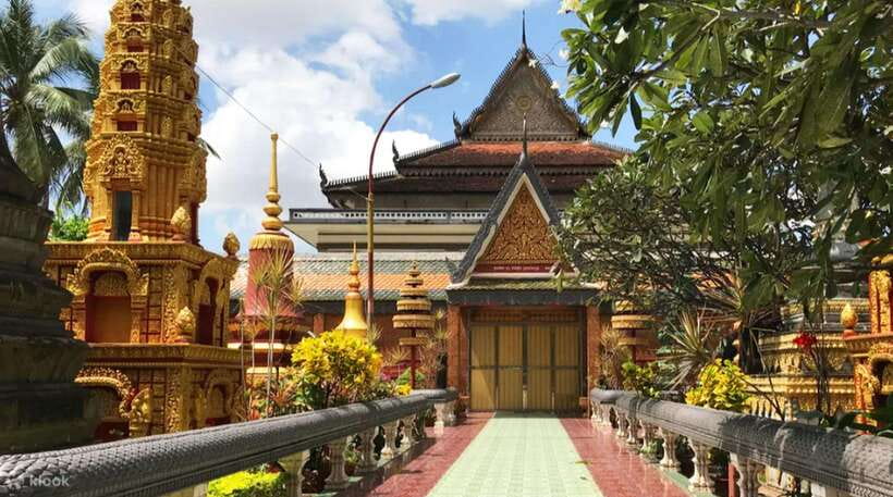 Siem Reap Private Car Charter with English Speaking Driver - Angkor Wat and Angkor Thom: the day’s backbone