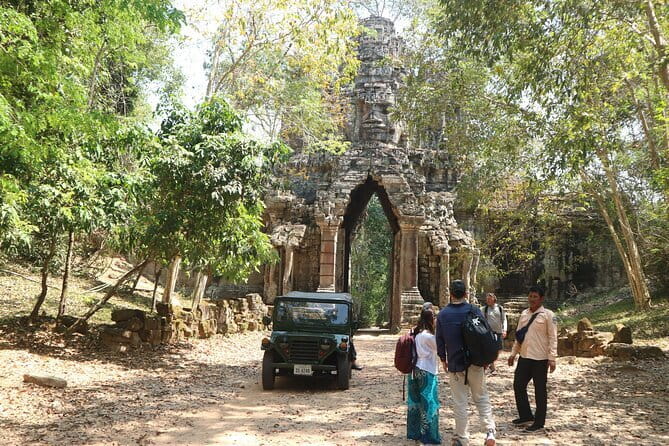 Siem Reap: Private Custom Angkor Wat Tour with Local Guide - How the private Angkor experience actually feels in Siem Reap
