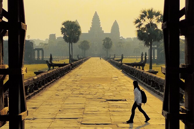 Siem Reap Private Day Tour: Angkor Wat Sunrise, Bayon & Ta Prohm - Private pickup and AC SUV: how the logistics keep your day on rails