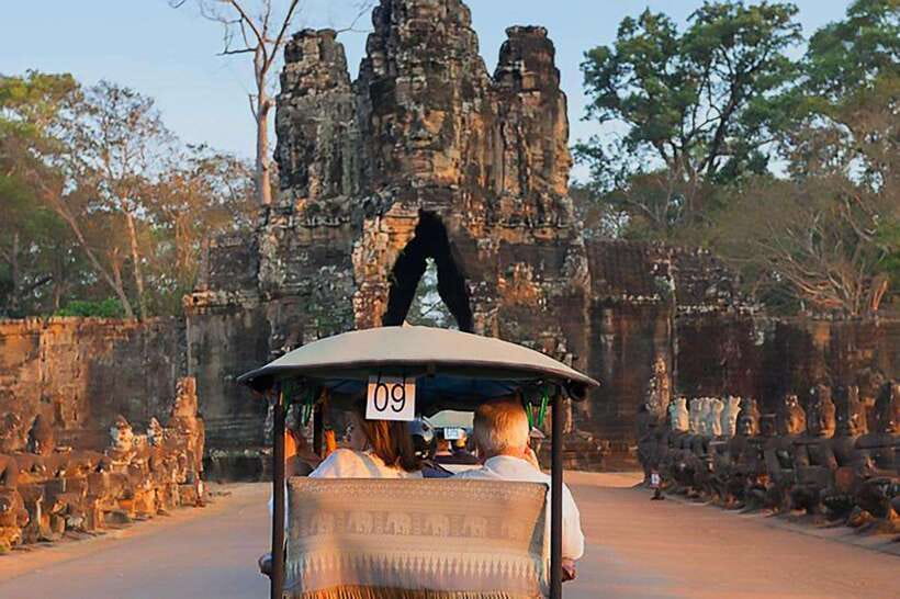 Siem Reap : Private Tuk-Tuk Tour of the Magnificent Temples. - Banteay Kdei: the quieter temple wrapped in vegetation