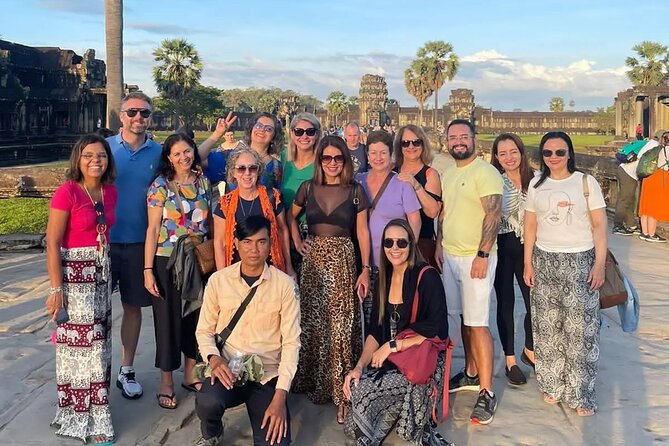 Siem Reap Shared Full-Day Guided Tour of Angkor Temples - Lunch at Srah Srang: a break that keeps the day moving