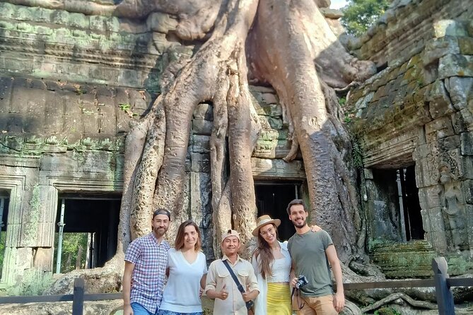 Siem Reap Shared Full-Day Guided Tour of Angkor Temples - Angkor Wat for about 2 hours: where the day finishes strong