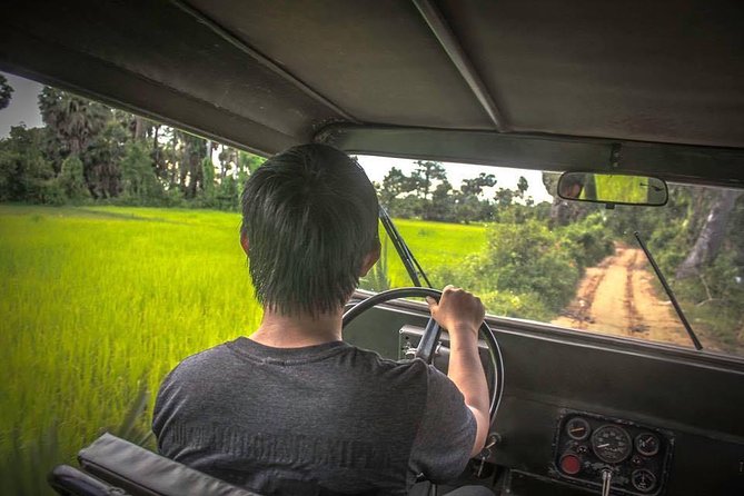 Siem Reap: Silk Farm & Countryside Offbeat Jeep Tour - A vintage jeep ride into Krong Siem Reap countryside