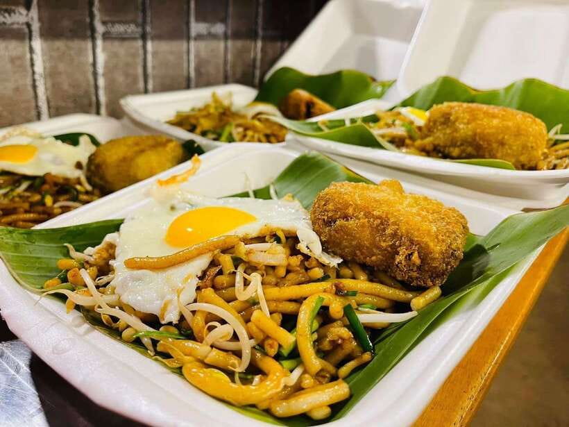 Siem Reap: Small Group Street Food Tour with Tuk-Tuk Ride - Price and value: what $39 buys you