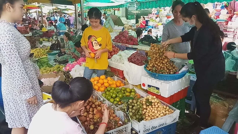 Siem Reap Street Foods Tour by Tuk Tuk with Personal Guide - What You’ll Eat: Up to 10 Specialties (With Vegetarian Options)