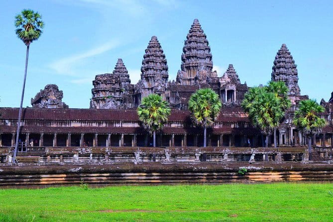 Siem Reap Sunrise Private Tour - Ta Keo and Ta Prohm: the pyramid push, then jungle drama