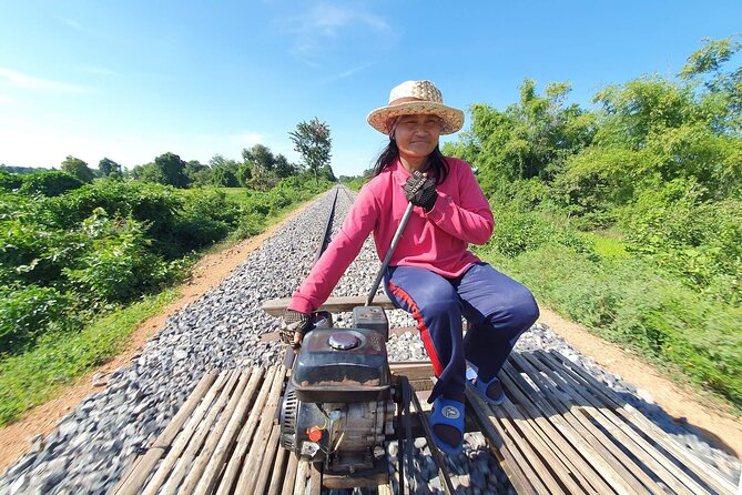 Siem Reap to Battambang Private Guided Tour (Day Trip) - Ek Phnom: An 11th-Century Temple Stop That Sets the Tone
