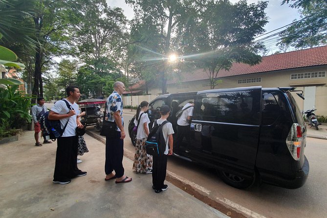 Siem Reap to Battambang Private Guided Tour (Day Trip) - Rice Paddy and Village Time: A Countryside Reset