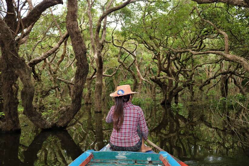 Siem Reap: Tonle Sap Lake - Fishing Village & Flooded Forest - Tonle Sap’s changing water level is the real star