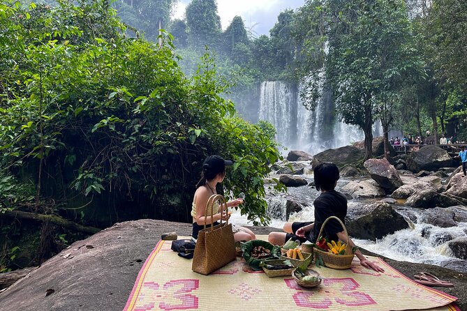 Siem Reap Tourist Attractions 2 Day Angkor Wat Shared Tour - Day One at Angkor Thom: Bayon Faces and the Perfect Amount of Walking
