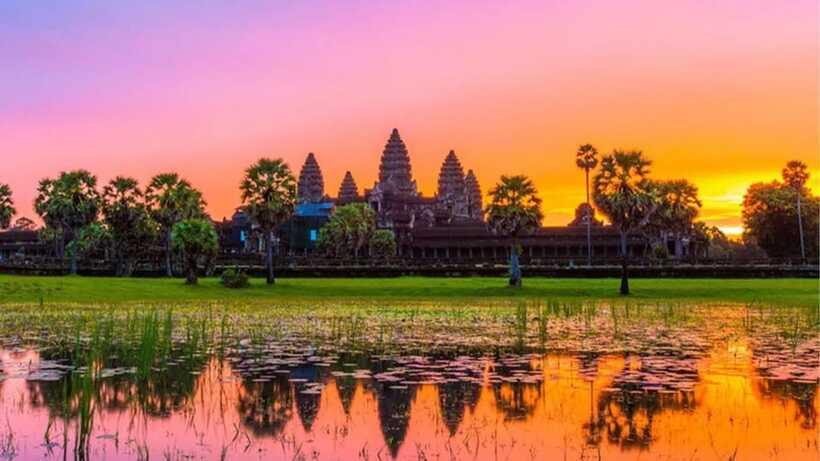 Small-Group Explore Angkor Wat Sunrise Tour with Guide - Pre Rup and the Pink Temple: Brick Hindu Temples in the Same Circuit