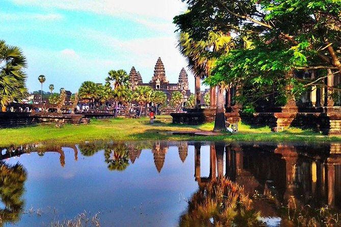 Sun Rise at Angkor Wat Small Group Day Tour from Siem Reap - Sunrise Angkor Wat Starts in the Dark (and That’s the Point)