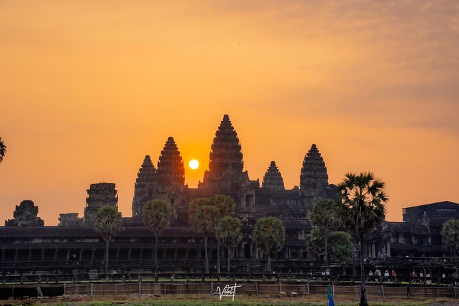 Sunrise Small Group Tour in Siem Reap - Angkor Wat at sunrise: spires, scale, and manageable crowds