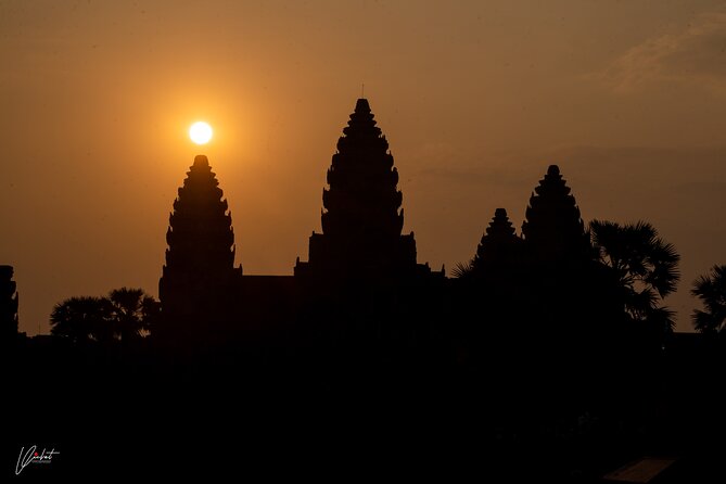 Sunrise Small Group Tour in Siem Reap - Hotel pickup and the early start reality check