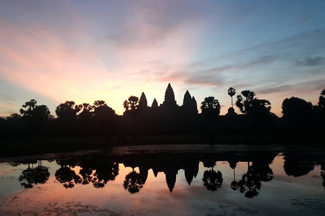 Sunrise Small Group Tour to Angkor Wat Temple - Sunrise Small Group to Angkor Wat: what the timing gets you